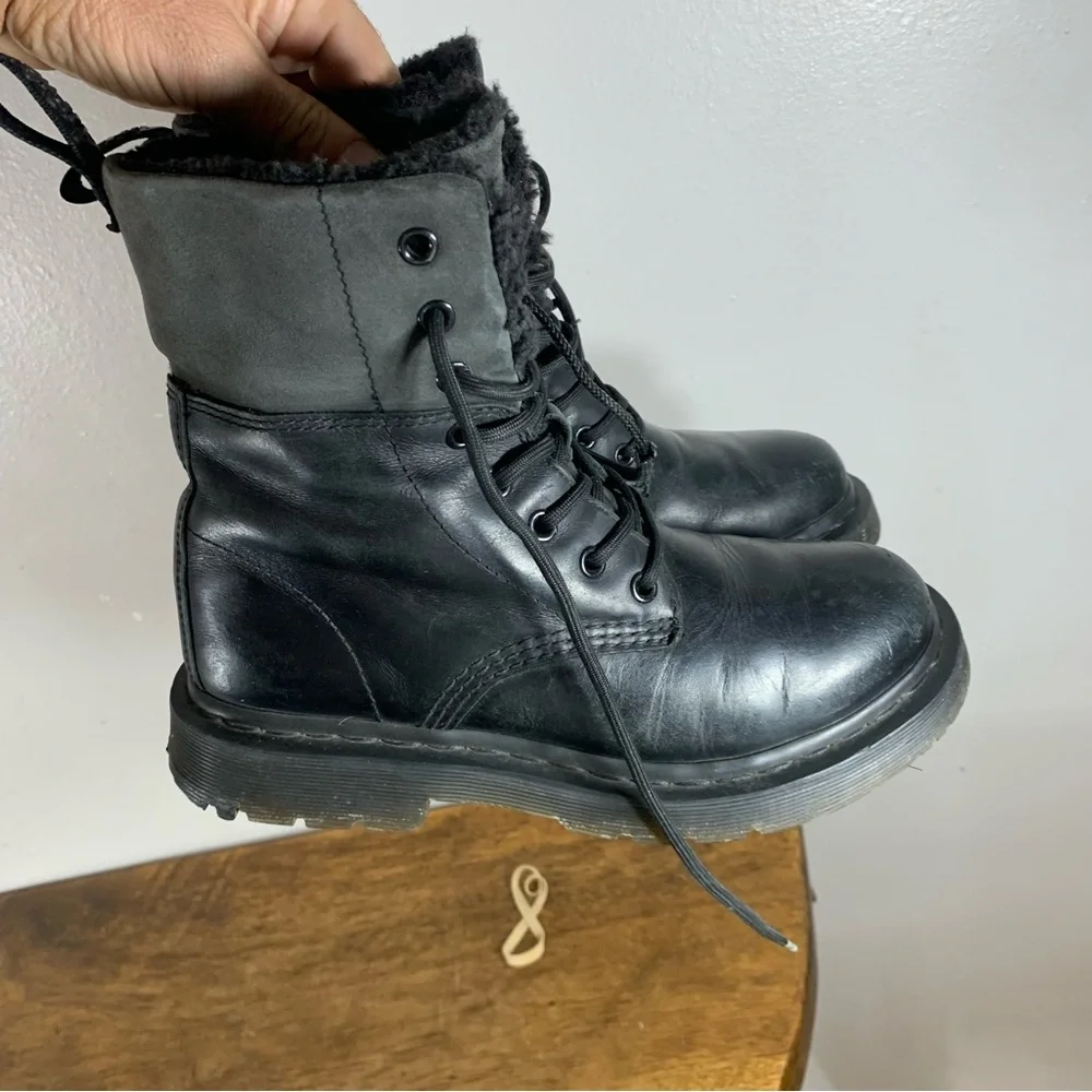 Dr Martens Winter waterproof leather boots - Picture 8 of 10